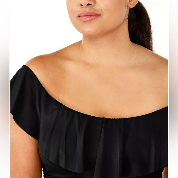 La Blanca Plus Size Island Goddess OfftheShoulder One-Piece Swimsuit
Women's 18W - Picture 6 of 15